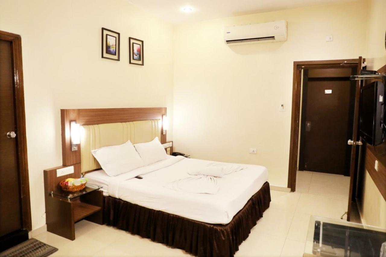 Hotel Swagath Grand Nagole Hyderabad Eksteriør billede